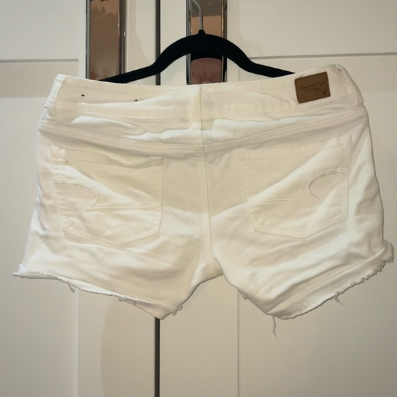 White Ripped AE Denim Shorts - Picture 3 of 5